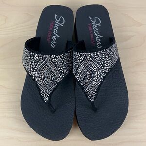 Skechers Women’s Size 10.0 Vinyasa Yoga Foam Thong Platform Sandals Rhinestone